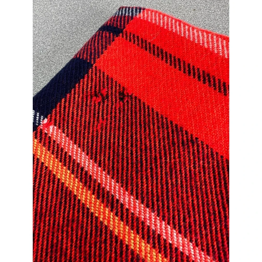 Vintage‎ plaid blanket throw 55X54 fringe Red Christmas decor Stadium car